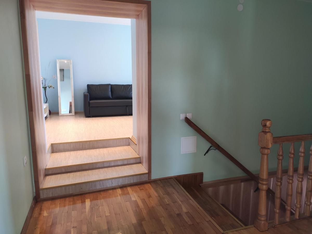 Spacious & Cozy Apartment With Forest View Zapyskis Dış mekan fotoğraf